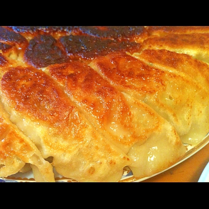 マヨ入り！ジューシー焼き餃子